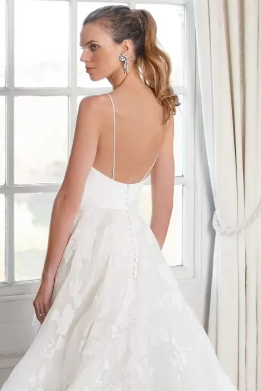 alexandra-lace-wedding-dress