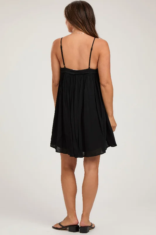 black-sleeveless-deep-v-neck-maternity-dress