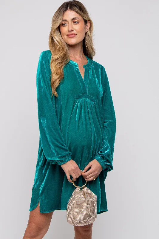 emerald-v-neck-velvet-maternity-dress