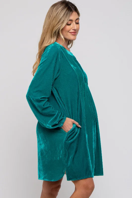 emerald-v-neck-velvet-maternity-dress