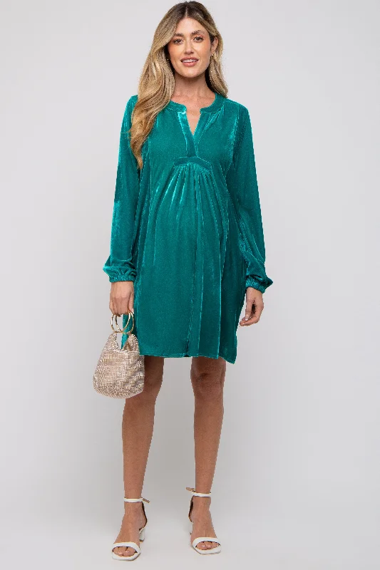 emerald-v-neck-velvet-maternity-dress