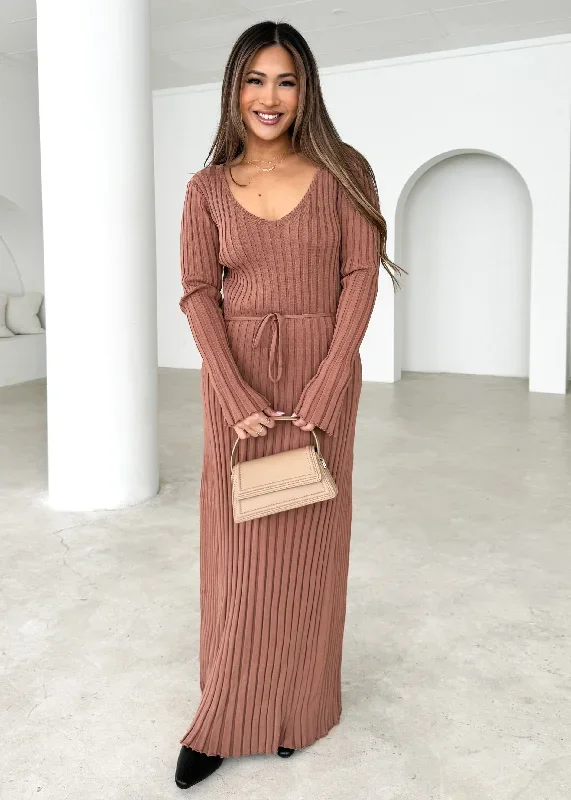 norah-knit-maxi-dress-clay