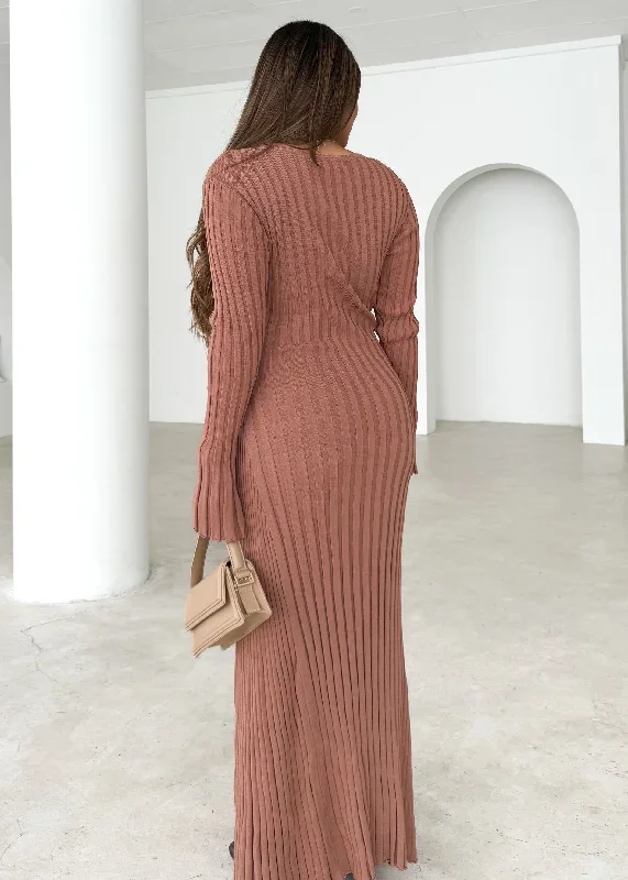 norah-knit-maxi-dress-clay