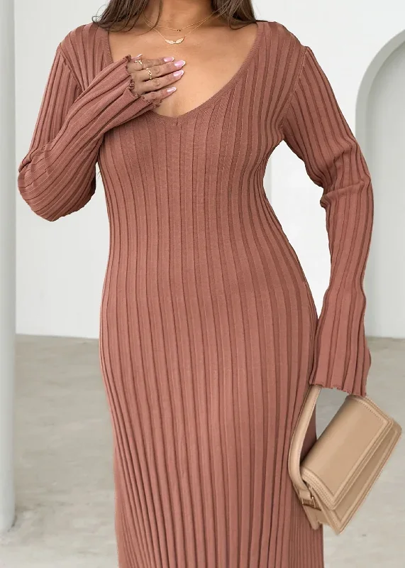 norah-knit-maxi-dress-clay