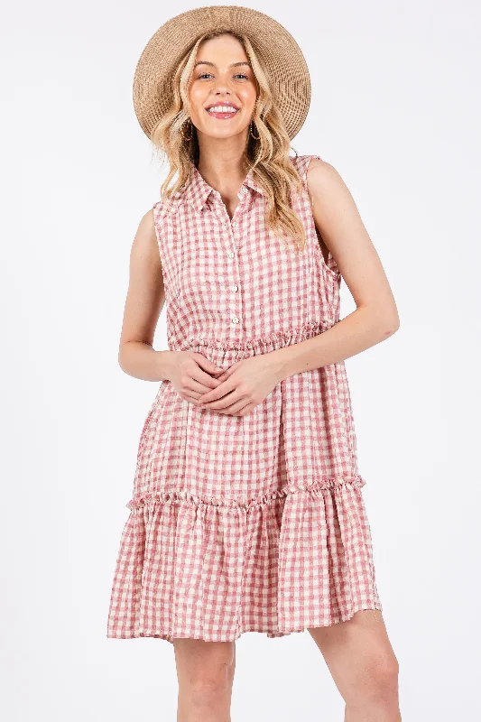 pink-gingham-button-front-collared-maternity-dress