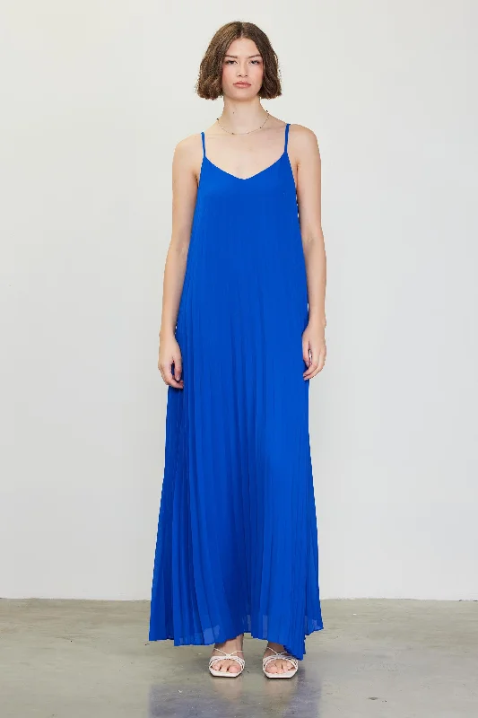 royal-blue-pleated-sleeveless-maternity-maxi-dress